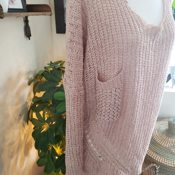 🌷Oversized V neck distressed sweater pale pink - Picture 5 of 12